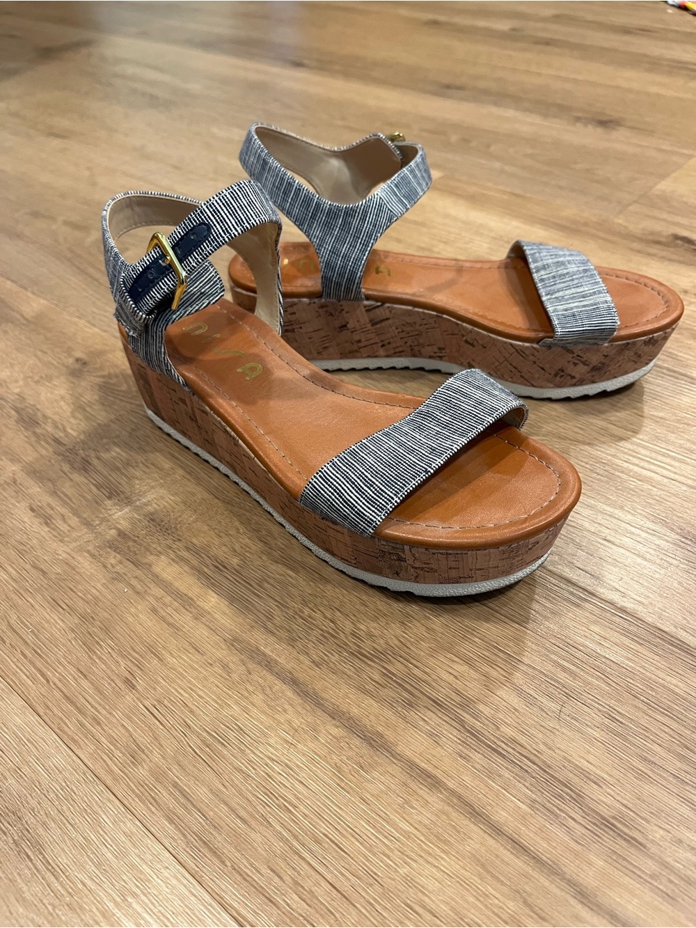 Unisa Gray Striped Platform Sandals with Cork Wedge - Picture 6 of 6